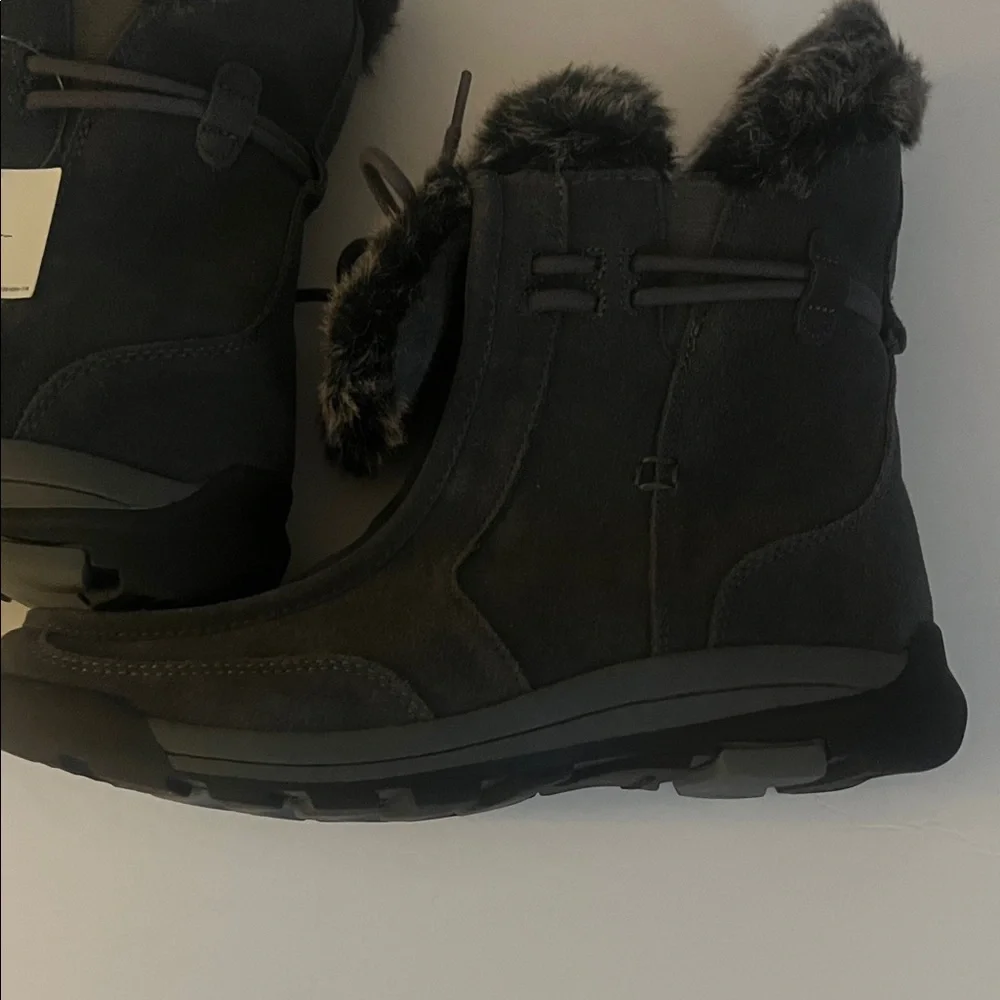 Lands’ End‎ Women's Powder belle Bootie Faux Fur-Lined Boots